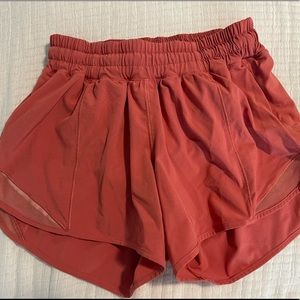 Lululemon Hotty Hot Short